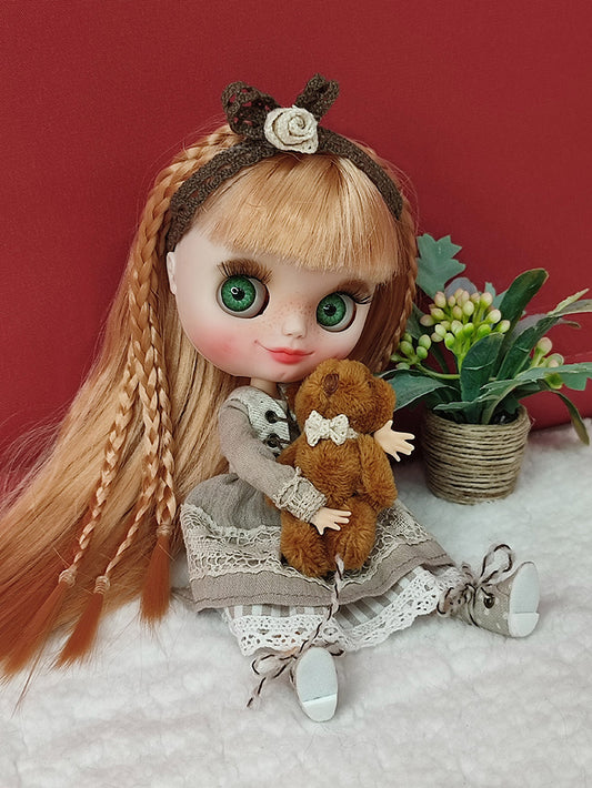 Custom Middie Blythe doll with smile